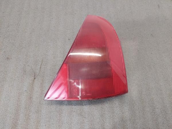 Farolim direito RENAULT Clio II (BB0/1/2_, CB0/1/2_)