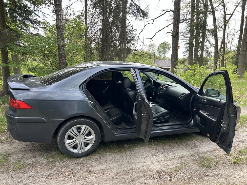 Продається автомобіль Honda accord