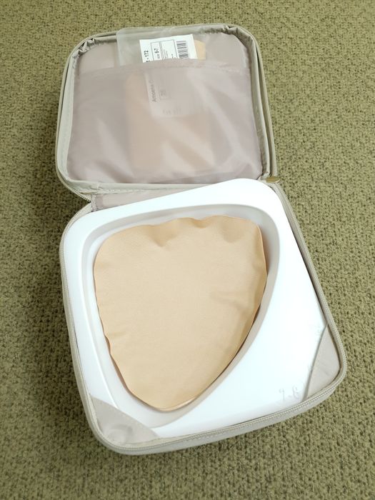 Proteza piersi Amoena Contact Light 2S 380 size 6