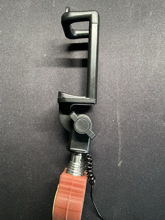 Selfiestick z opcją robienia zdjęć