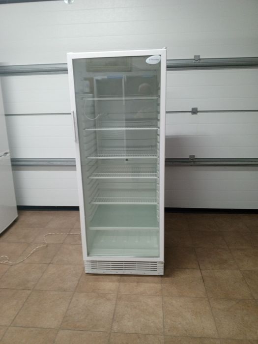 Chłodziarka przeszklona Electrolux 155 cm, gwarancja
