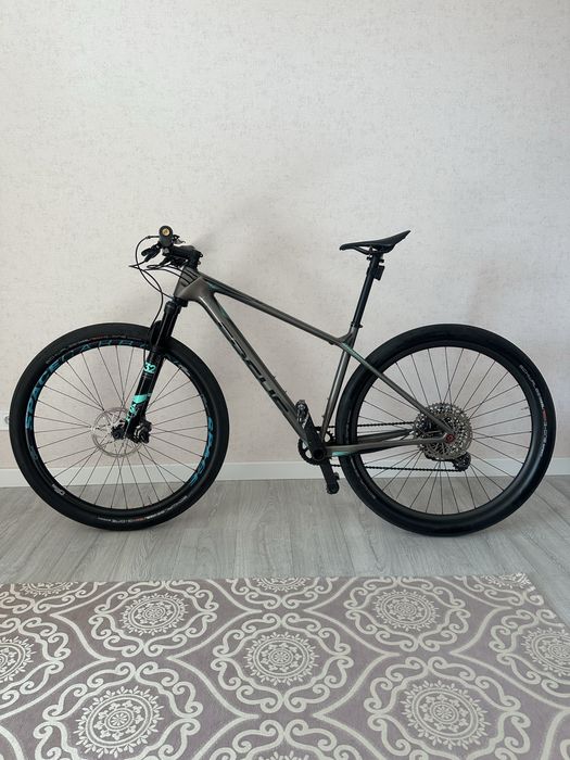Focus raven max 29 .M (КАРБОН)