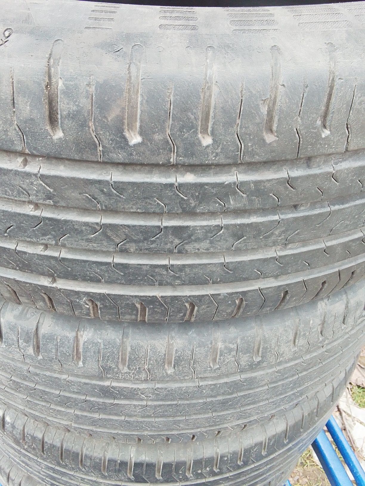 Cena za 4 Opony letnie 215/55r18 CONTINENTAL