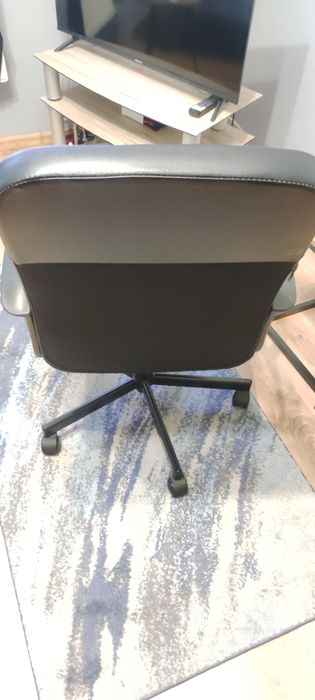 Krzesło biurowe obrotowe