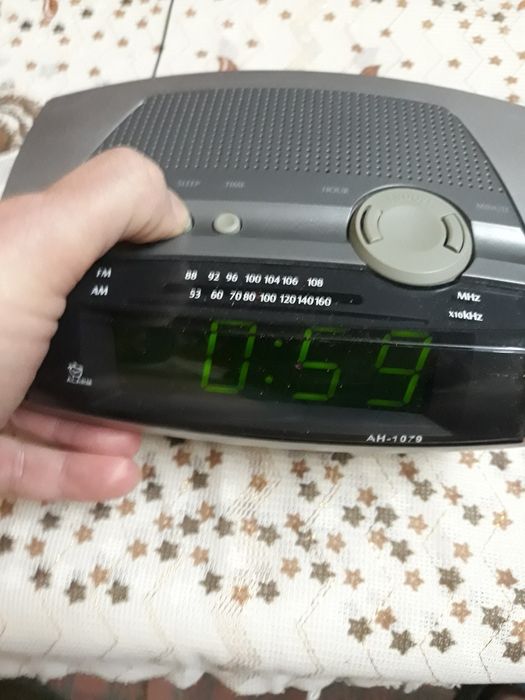 Радио часы только от сети