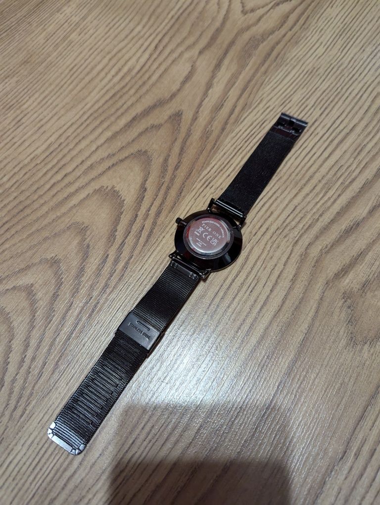 Zegarek Pier One Stainless Steel Case Back