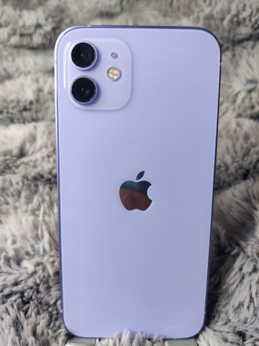 iPhone 12 заблокований айклауд