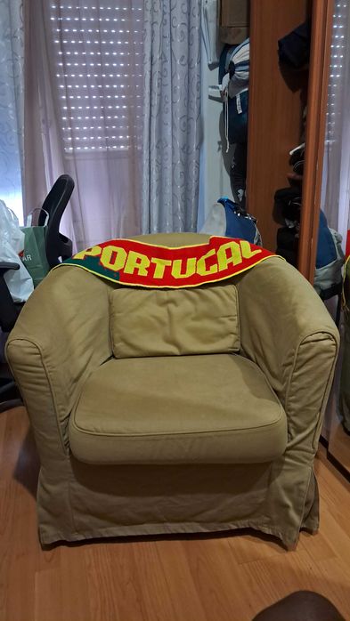 Poltrona / sofa  confortável para sala ou quarto