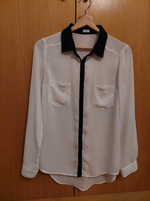 Camisa branca e preta PIMKIE