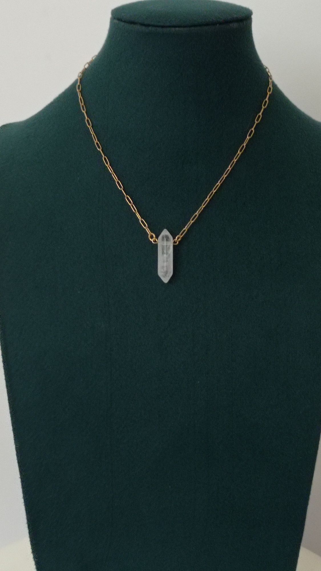 Krótki naszyjnik damski na łańcuszku z kryształem górskim, choker