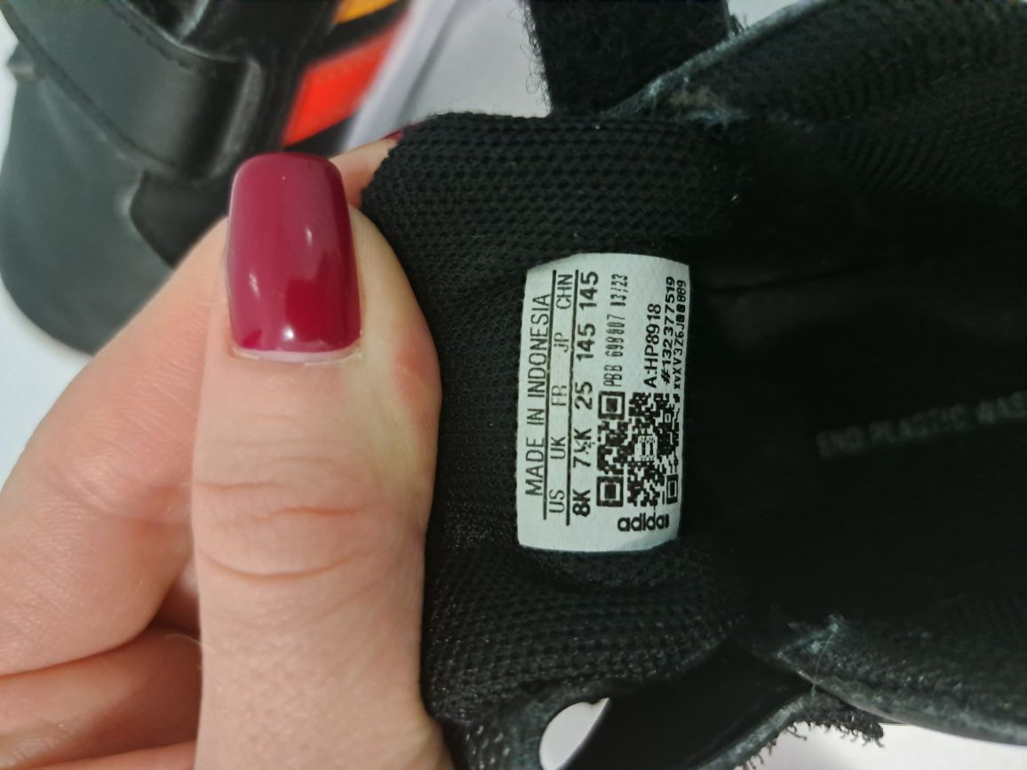 Продам кроссовки 25р Adidas