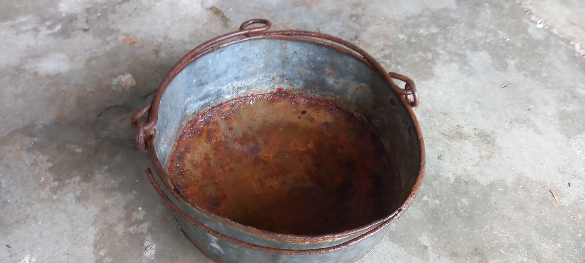 Tacho muito antigo com pega