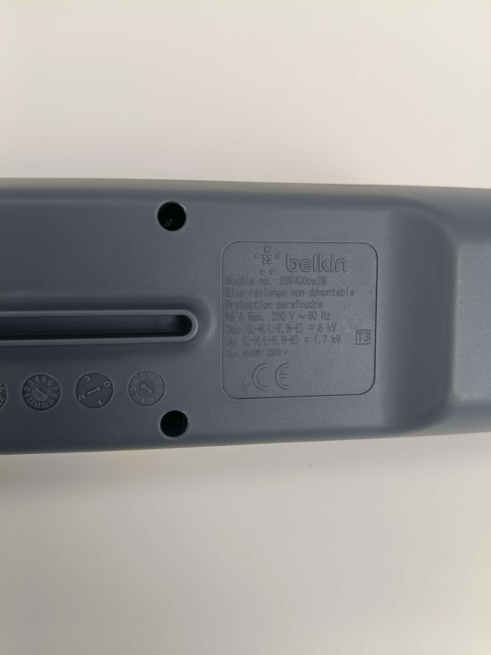 Listwa zasilająca Belkin BSV400CA2M ( 4 gniazda )