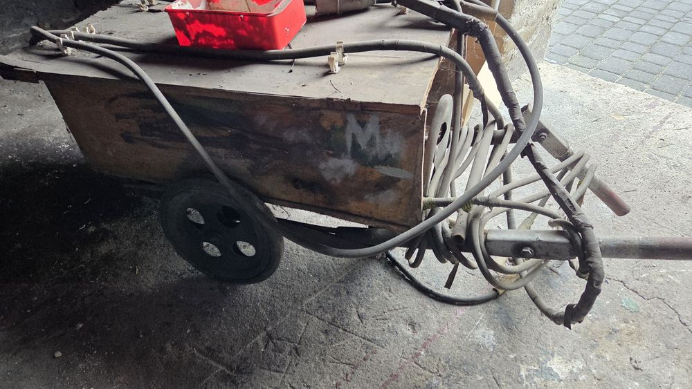 Spawarka siłowa kable na kółkach jedna.