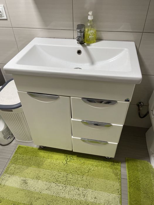 Умивальник з тумбою