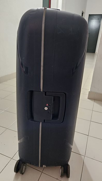 Mala grande de porão