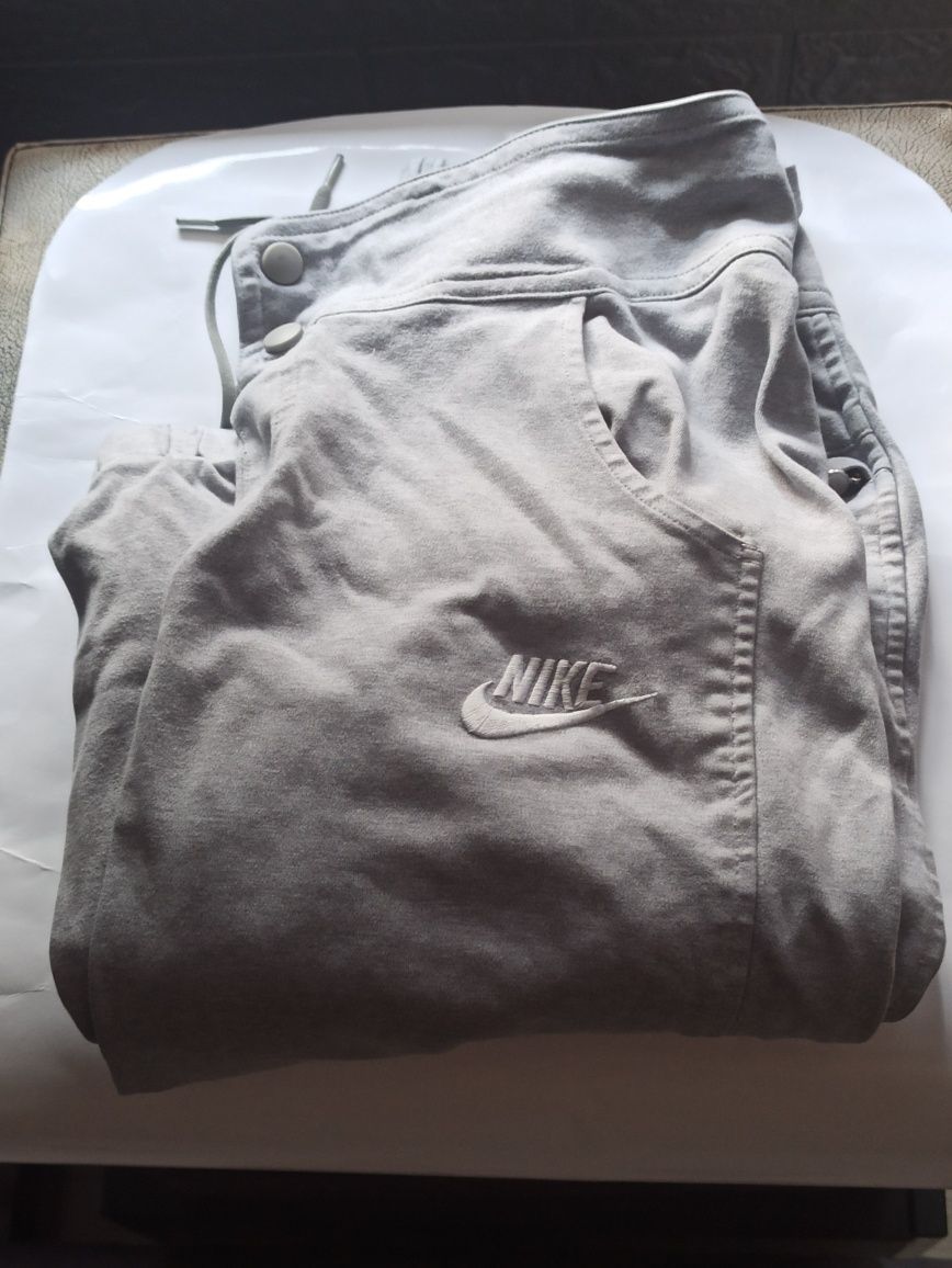 Spodnie dresowe damskie Firmy Nike