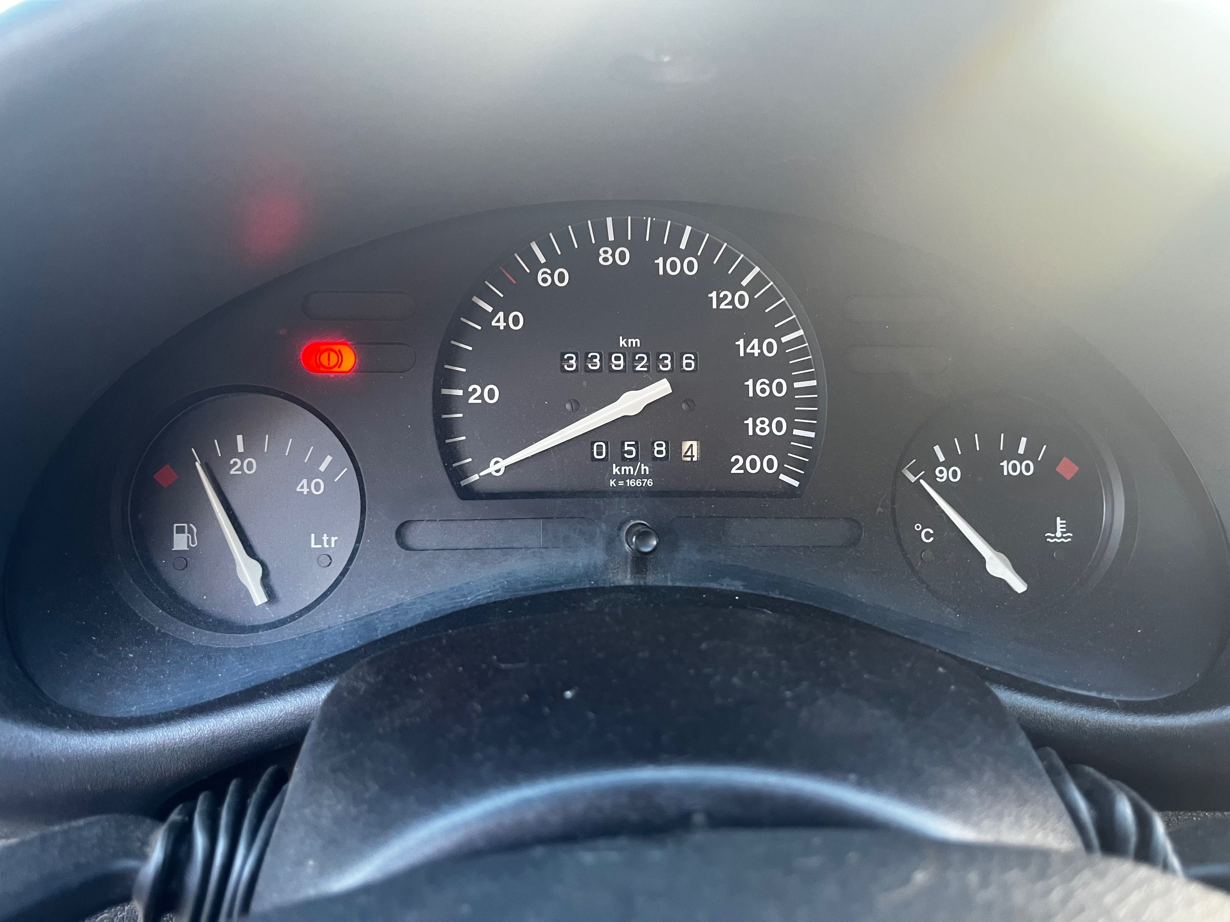 Opel corsa b Isuzu Comercial