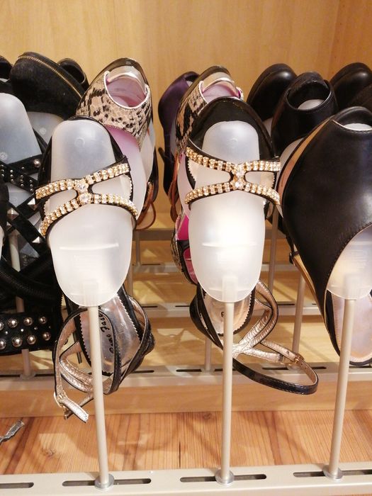 Szpilki na platformie 36