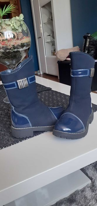 Piękne kozaczki dla dziewczynki rozm. 26, wkładka 15.5 cm.