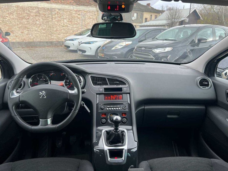 Peugeot 5008 2015р.в 1.6 дизель