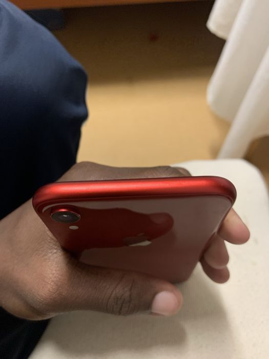 Vendo iphone em bom estado tudo bom com pelicula sem carregador