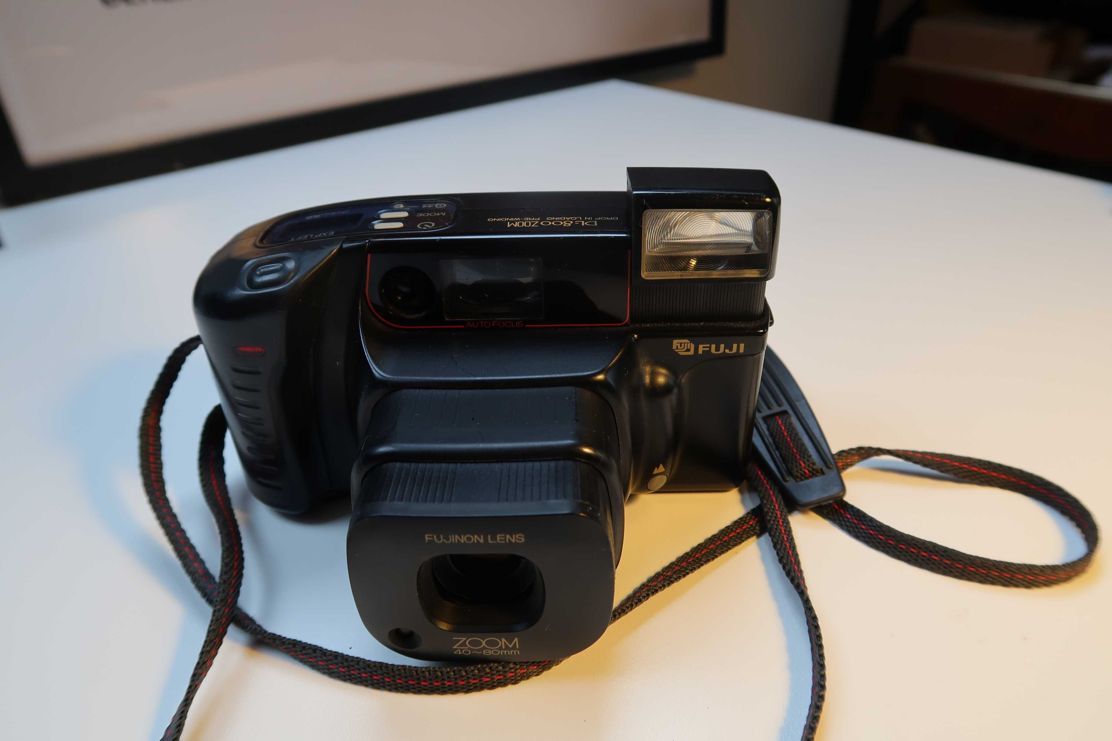 Analog Fuji DL-800 Zoom