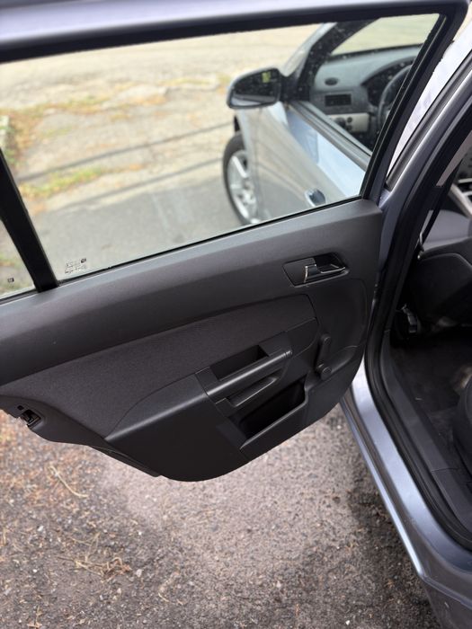 Opel Astra H 1.6 2008