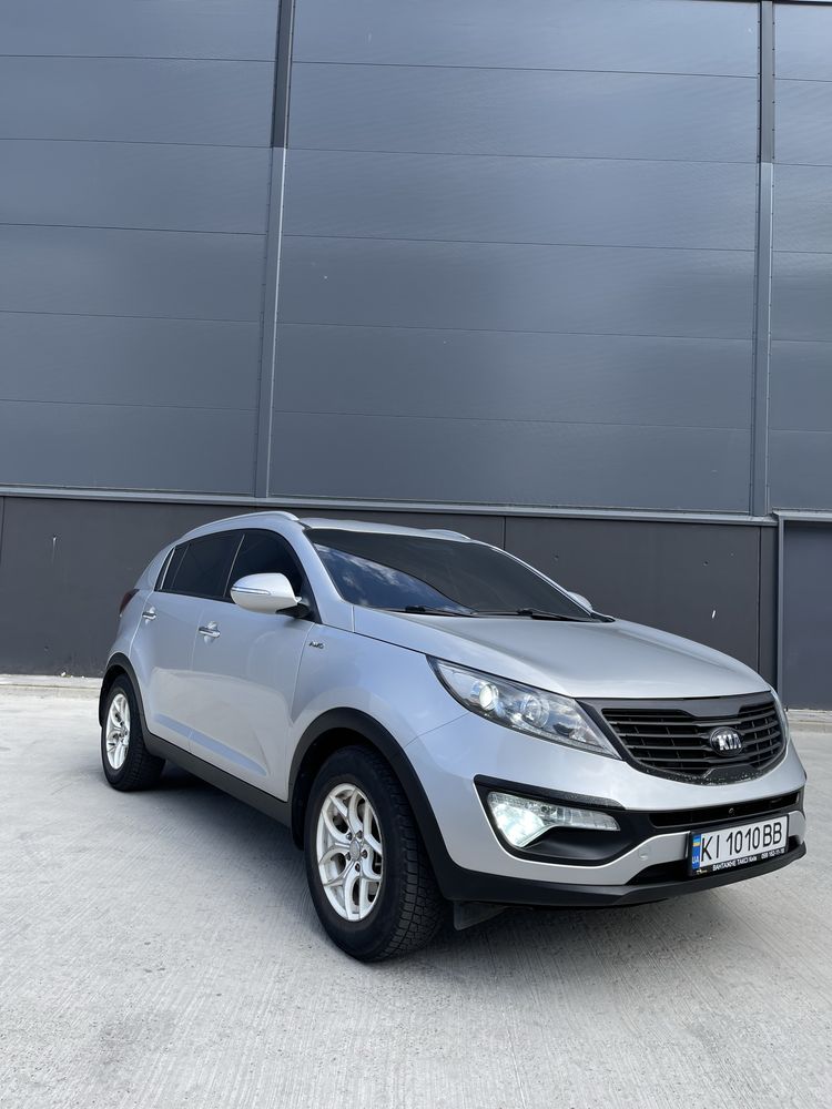 Kia sportage в рідній фарбі