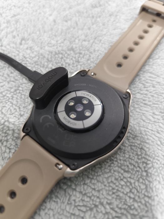 Ticwatch pro 5 Sandstone