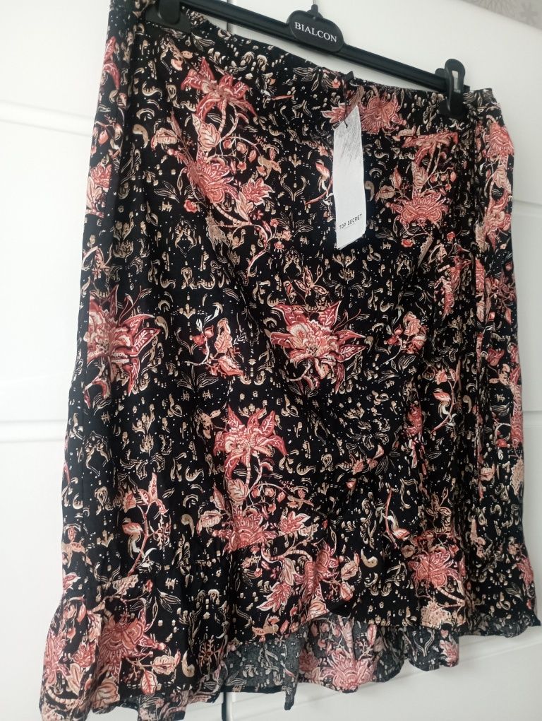 Nowa spódnica wzory kwiaty top secret xl 42