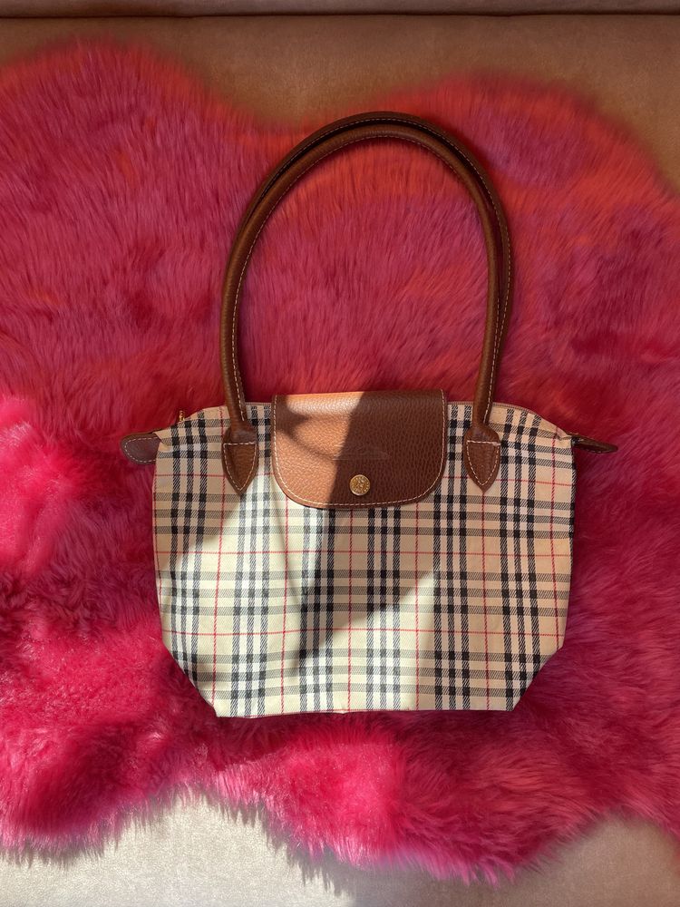 сумочка burberry,longchamp оригінал