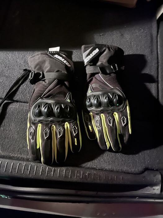 Cadeado para mota c/alarme e um par de luvas