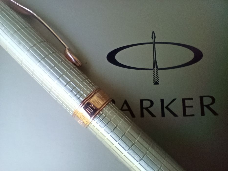 Срібна кулькова ручка Parker SONNET Cisele Silver PGT BP 88 132