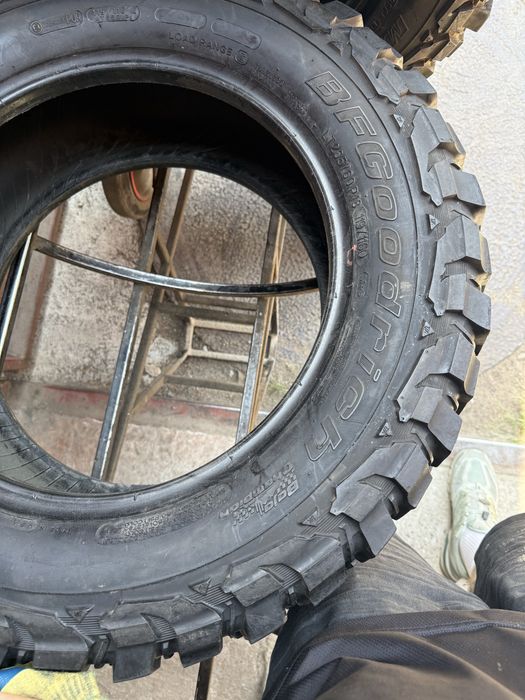 Шины БУ 265 60 R 18 Bf goodrich km 03 пара грязевая