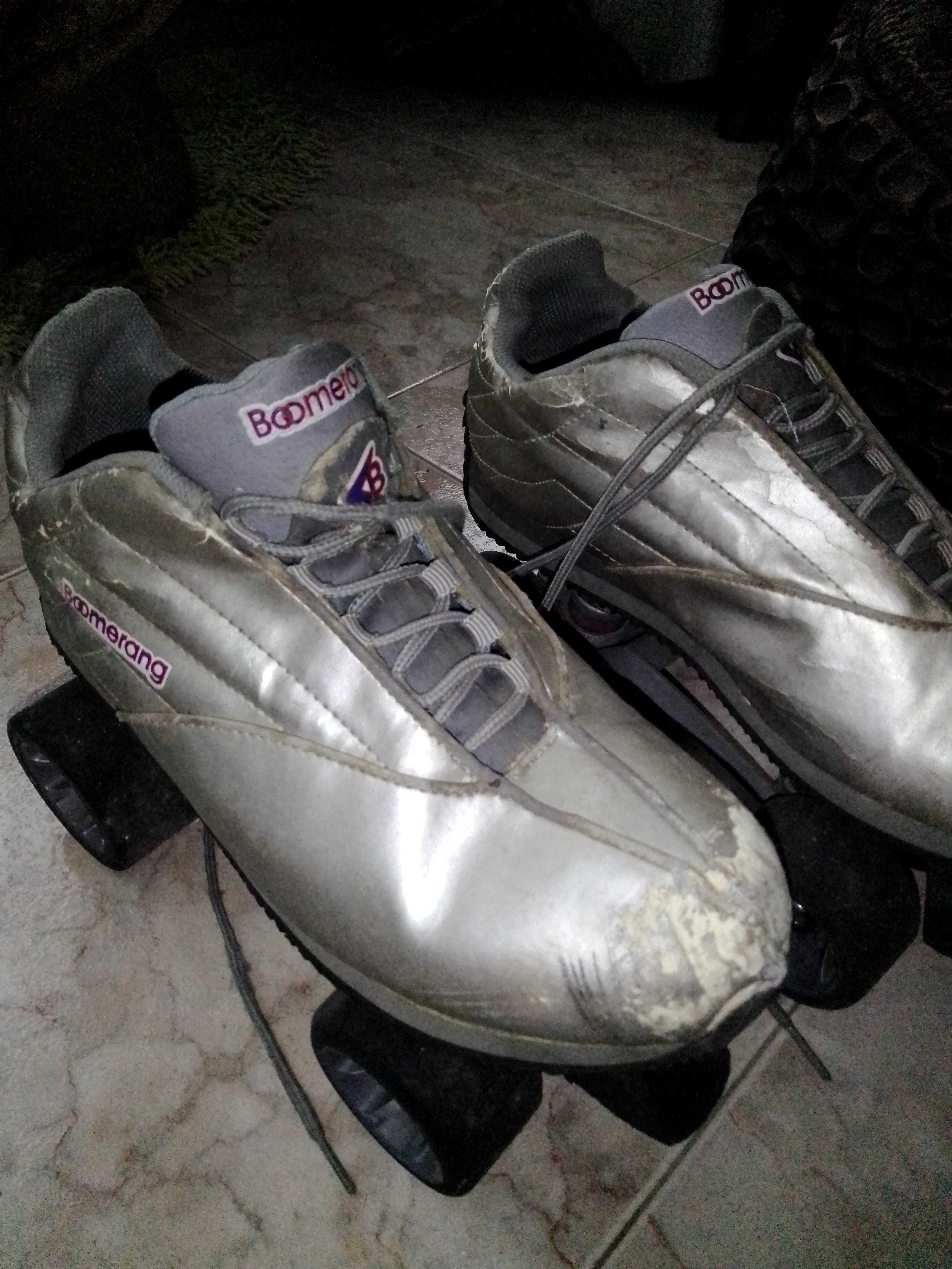 Patins quatro rodas vintage  todos originais  marca bomerangue