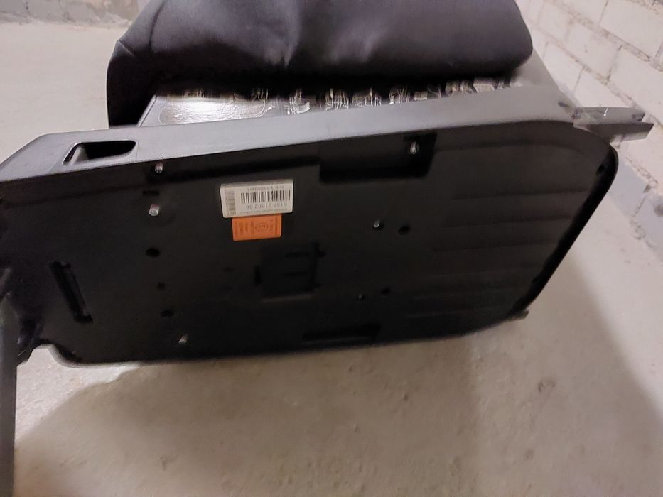 Fotelik Recaro Optiafix 9-18 kg