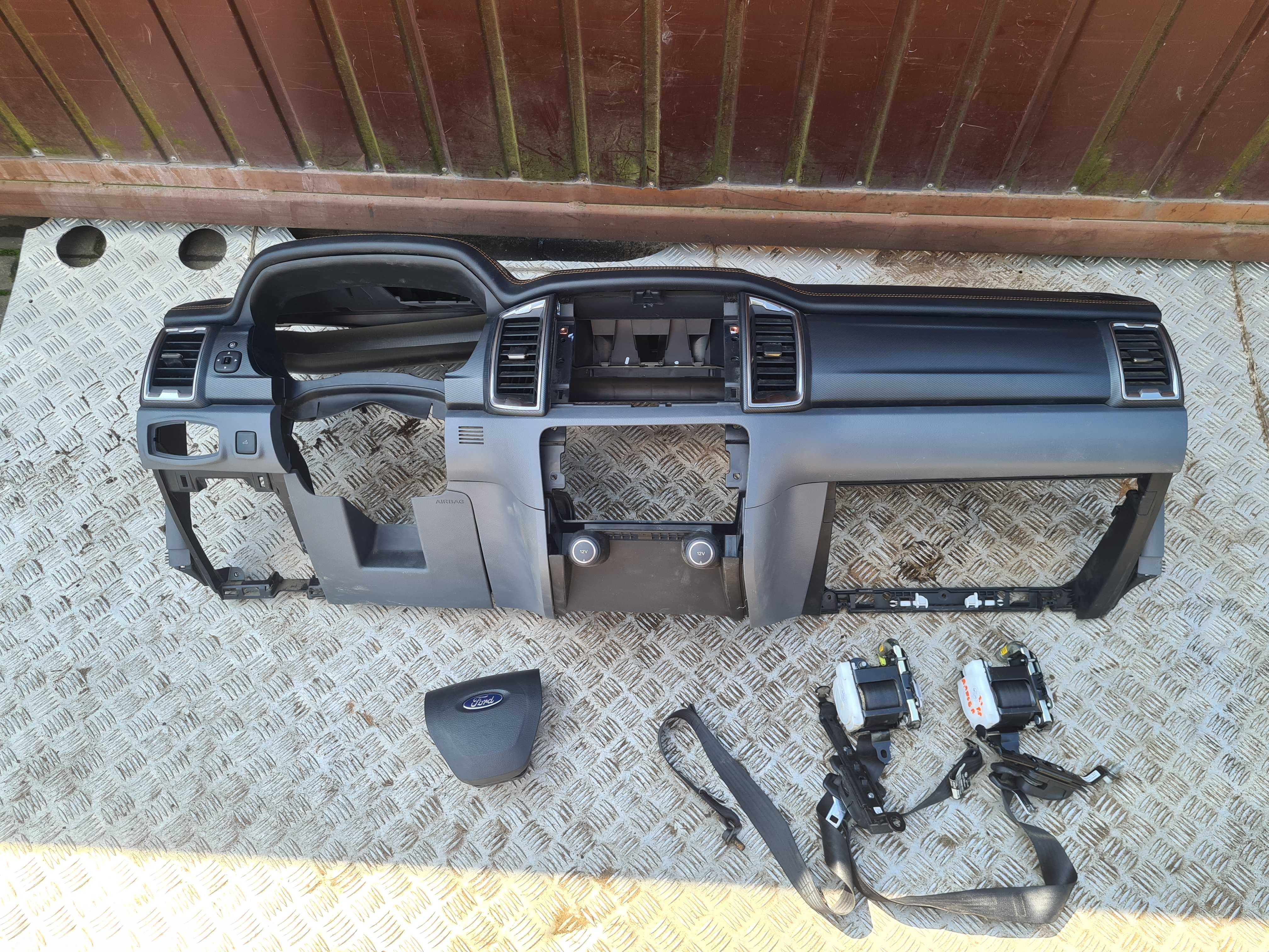 Ford Ranger V 16r deska rozdzielcza poduszka pasy komplet Wildtrak
