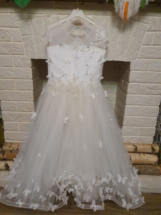 Новорічне платя для дівчинки на 5 років ог 35см талія 32 висота 92см