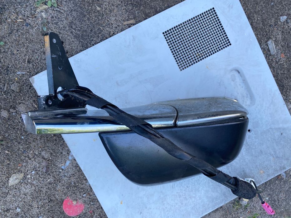 Tesla S lusterko prawe przód Europa !