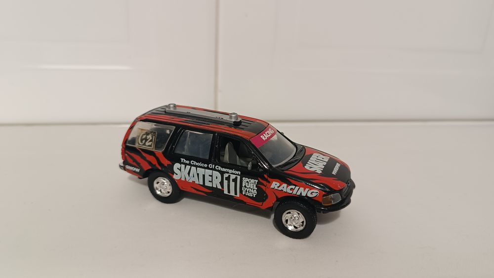 Carro For  Expedition. 12 cm. Realtoy