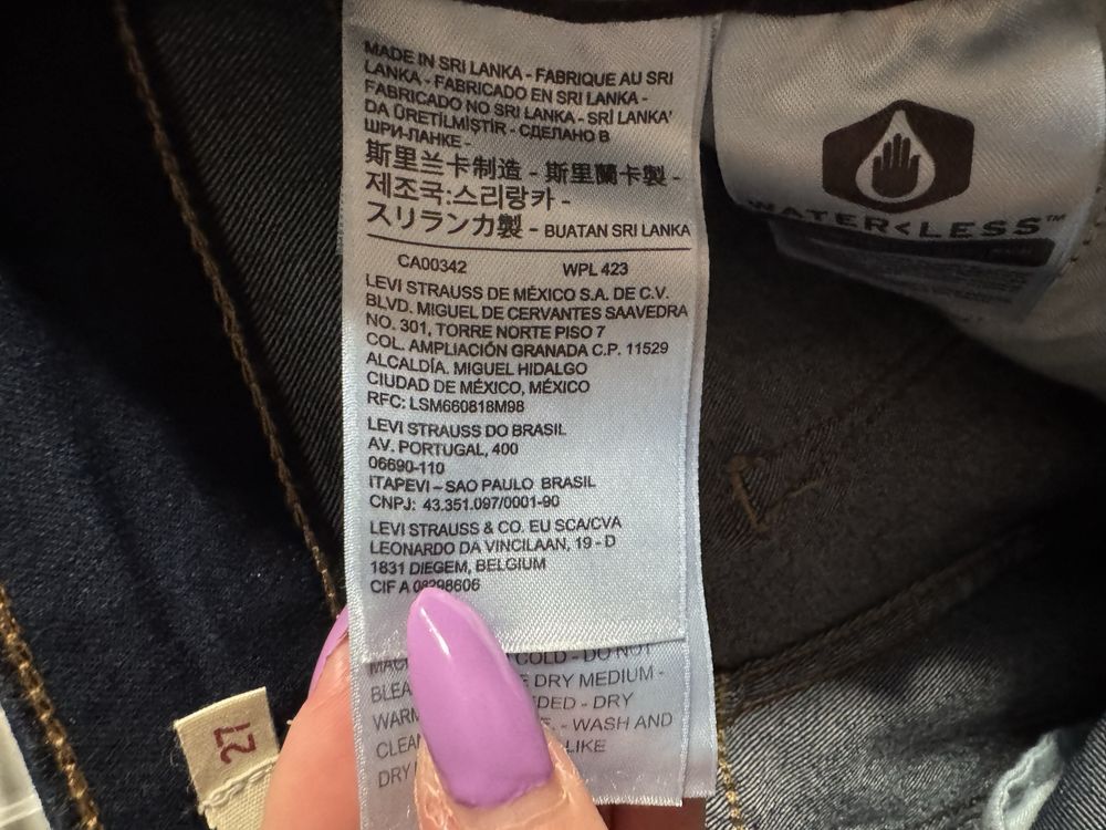 Spodnie damskie jeansy W27 L34 Levis 711 Skinny Mid Rise