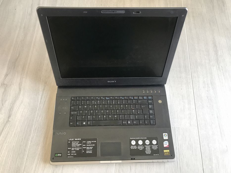 Laptop Sony Vaio PCG-8113M 17