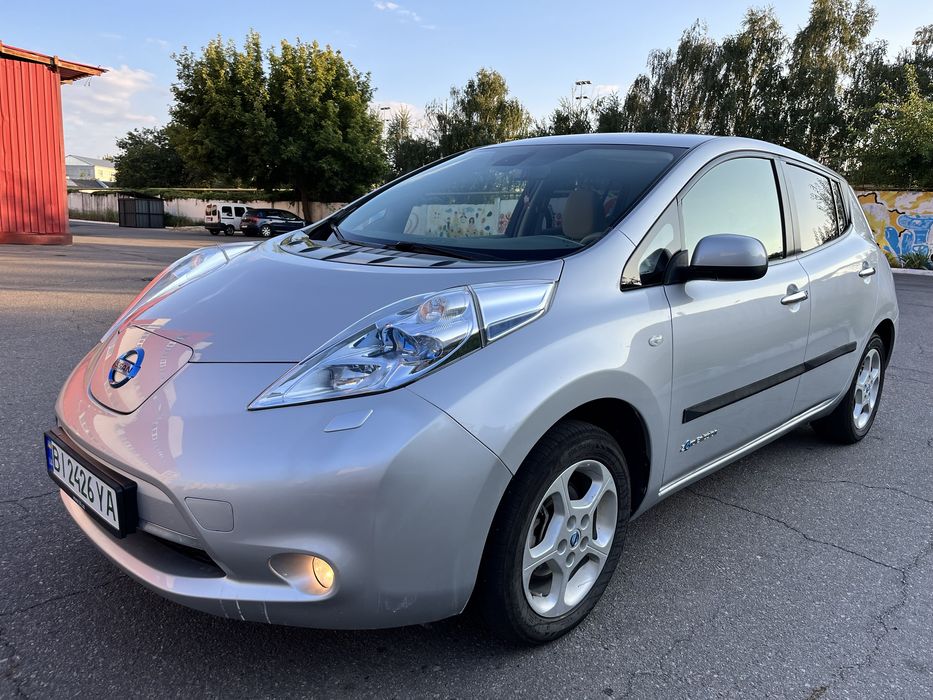 Nissan Leaf Ніссан ліф