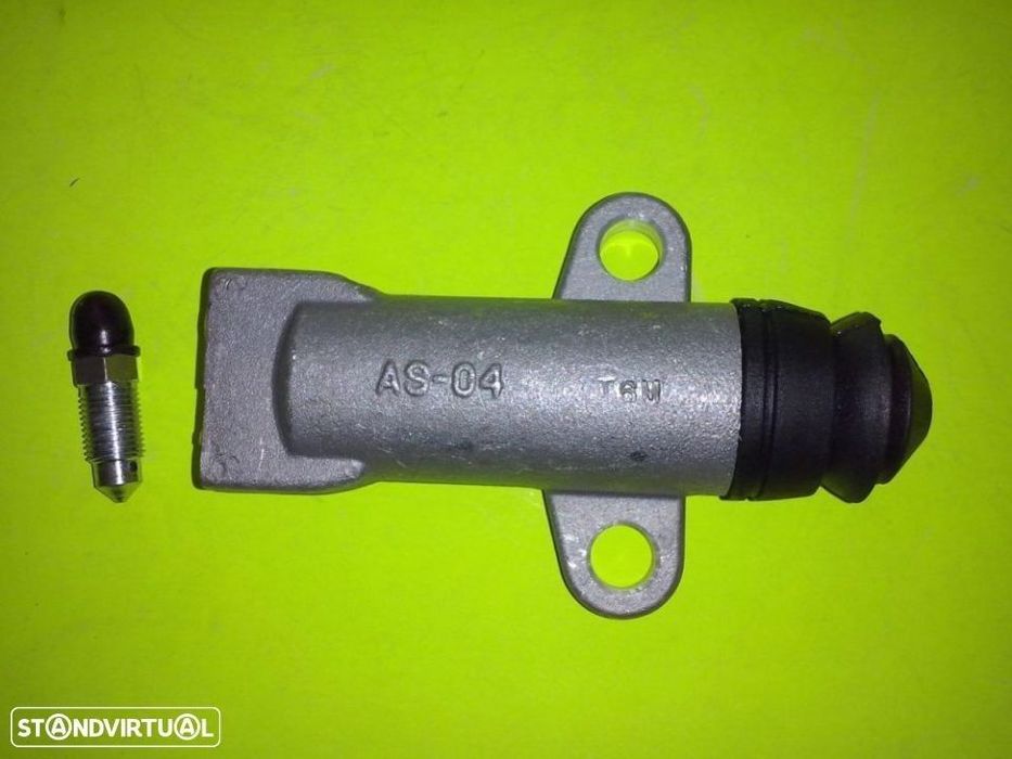 bomba segundária da embraiagem Nissan Pickup D21 Patrol 720 (nova)