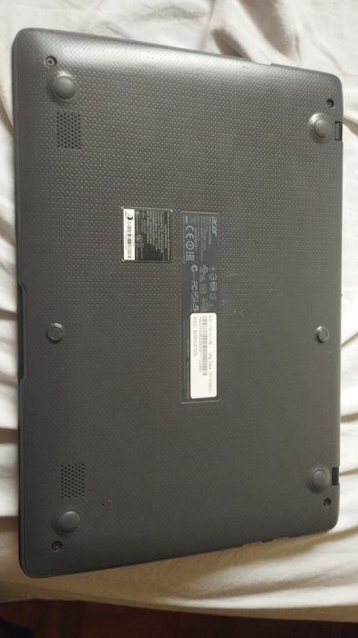Notbook ACER+ rato com fio.