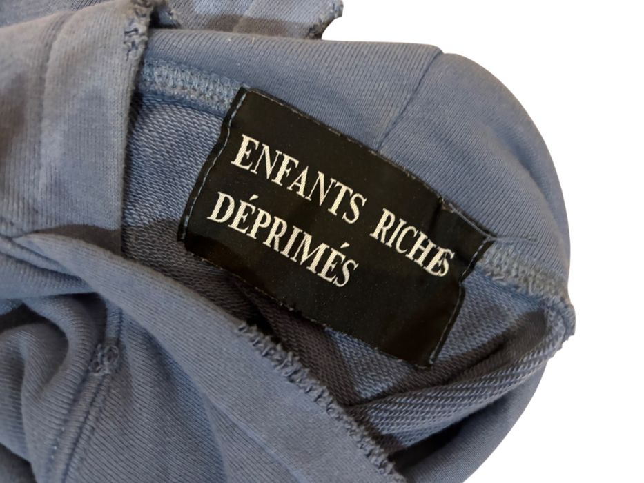 Enfants Riches Deprimes School-Days ерд