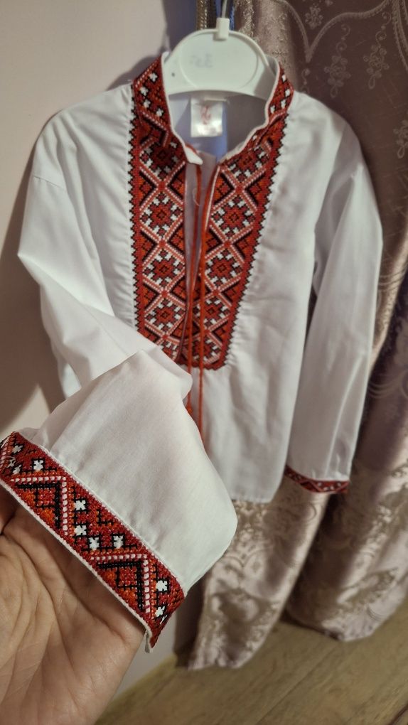 Вишита сорочка, вишиванка
