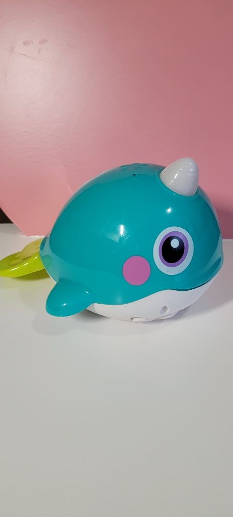 Іграшка для купання кит