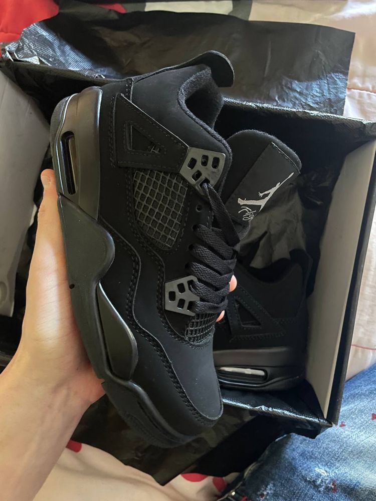 Jordan 4 Black Cat